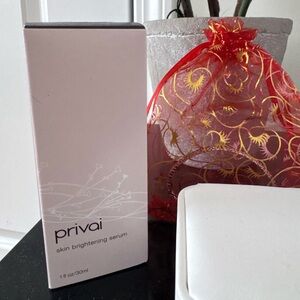 Privai skin brightening system serum NWT NIP NEW 1.8 ox